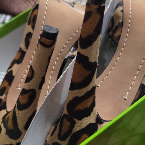 Sam Edelman Animal Print Bow Heels - Picture 7 of 7